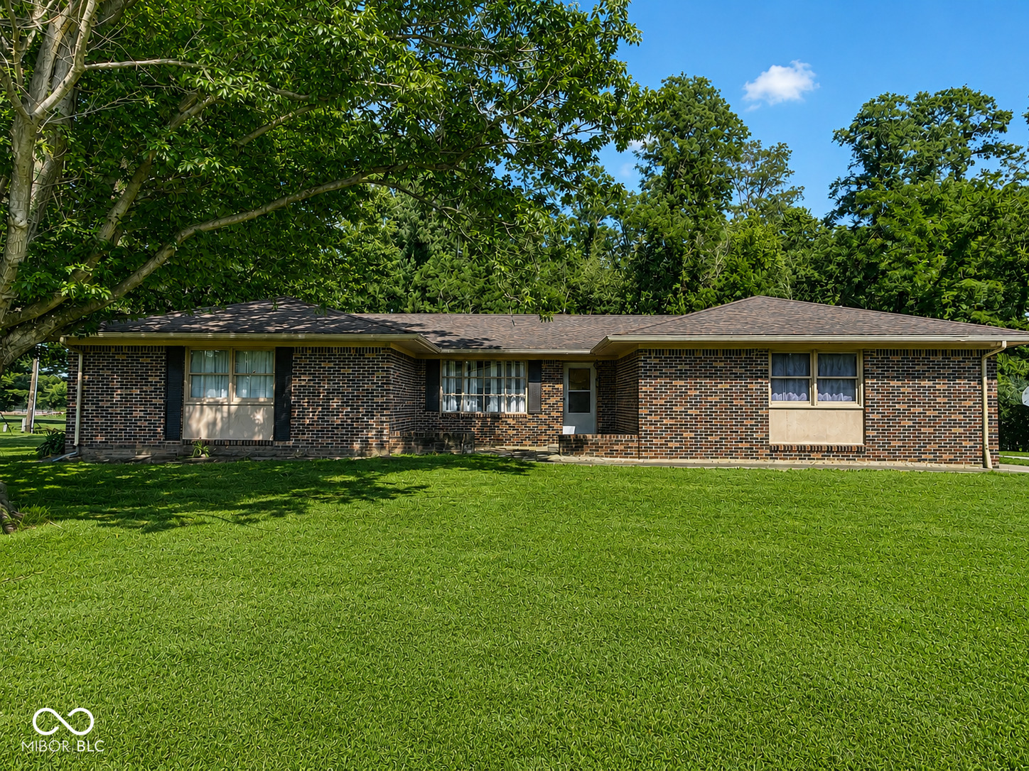 Photo 1 of 25 — 6 U Drive, Cloverdale, IN 46120