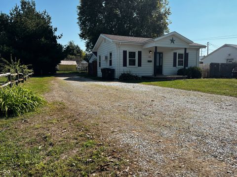 Photo of 1314 N Park Street, Greensburg, IN 47240 (MLS # 22083084)