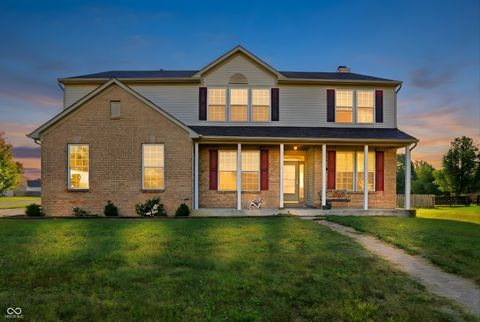 2161 Silver Rose Drive Avon IN 46123