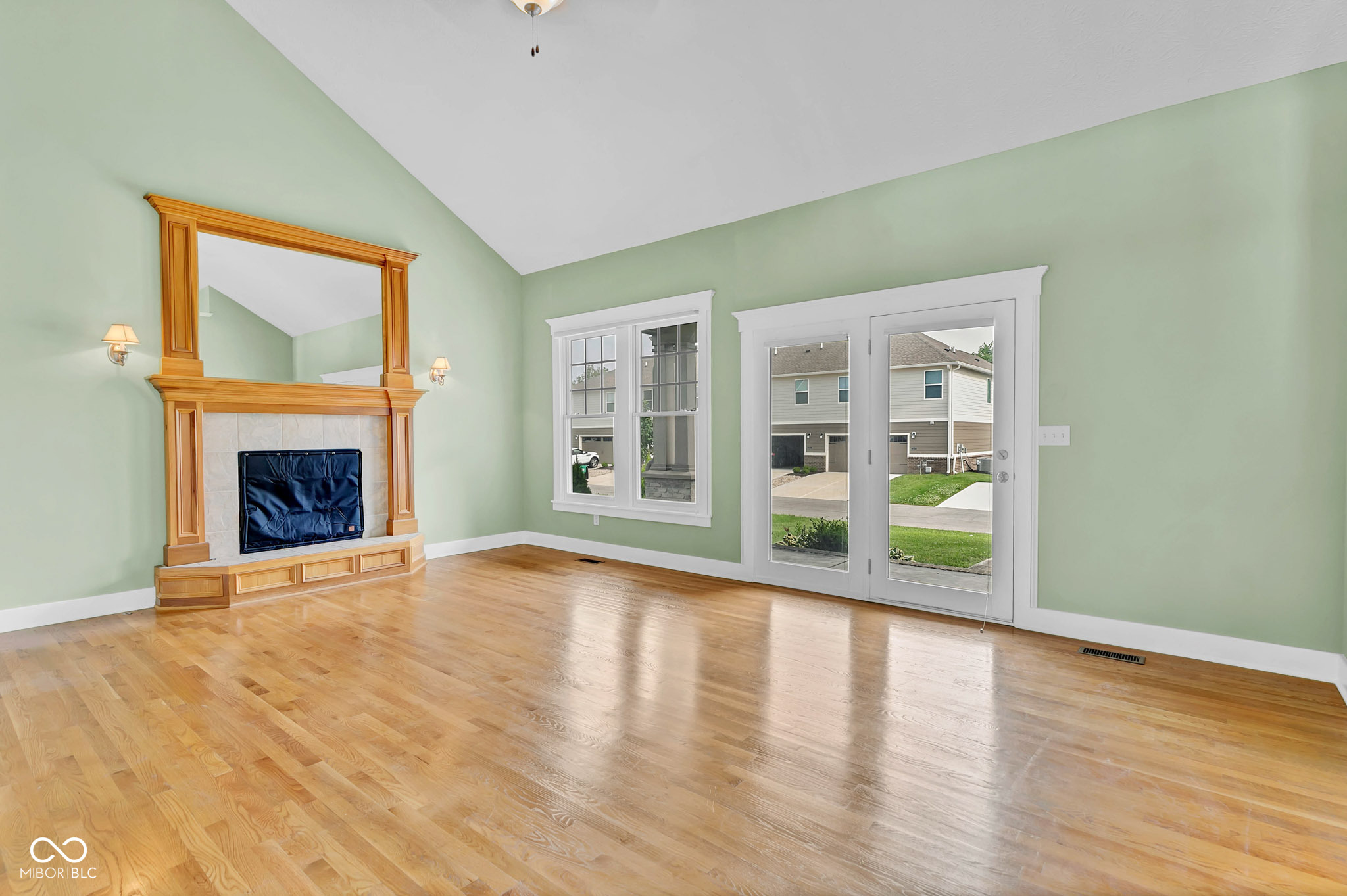 7290 Lockford N