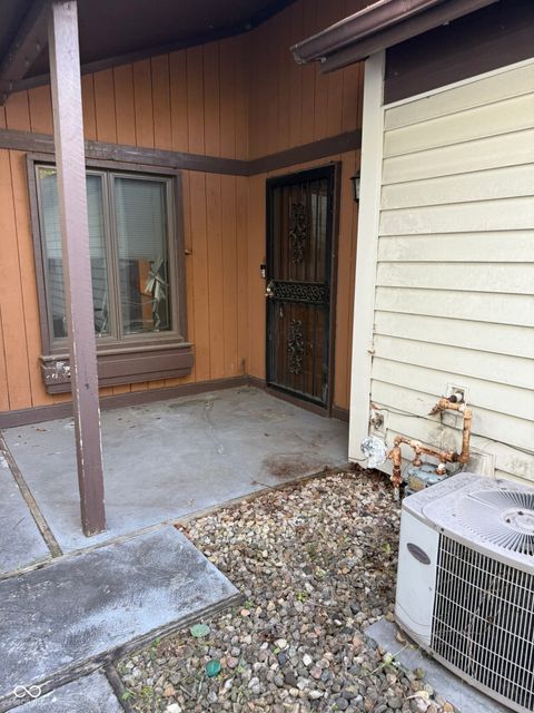 4008 Zinfandel Way Indianapolis IN 46254