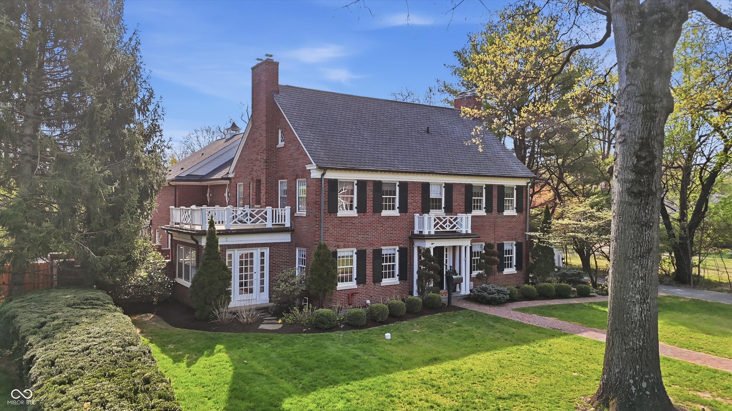 5273 N Illinois Street