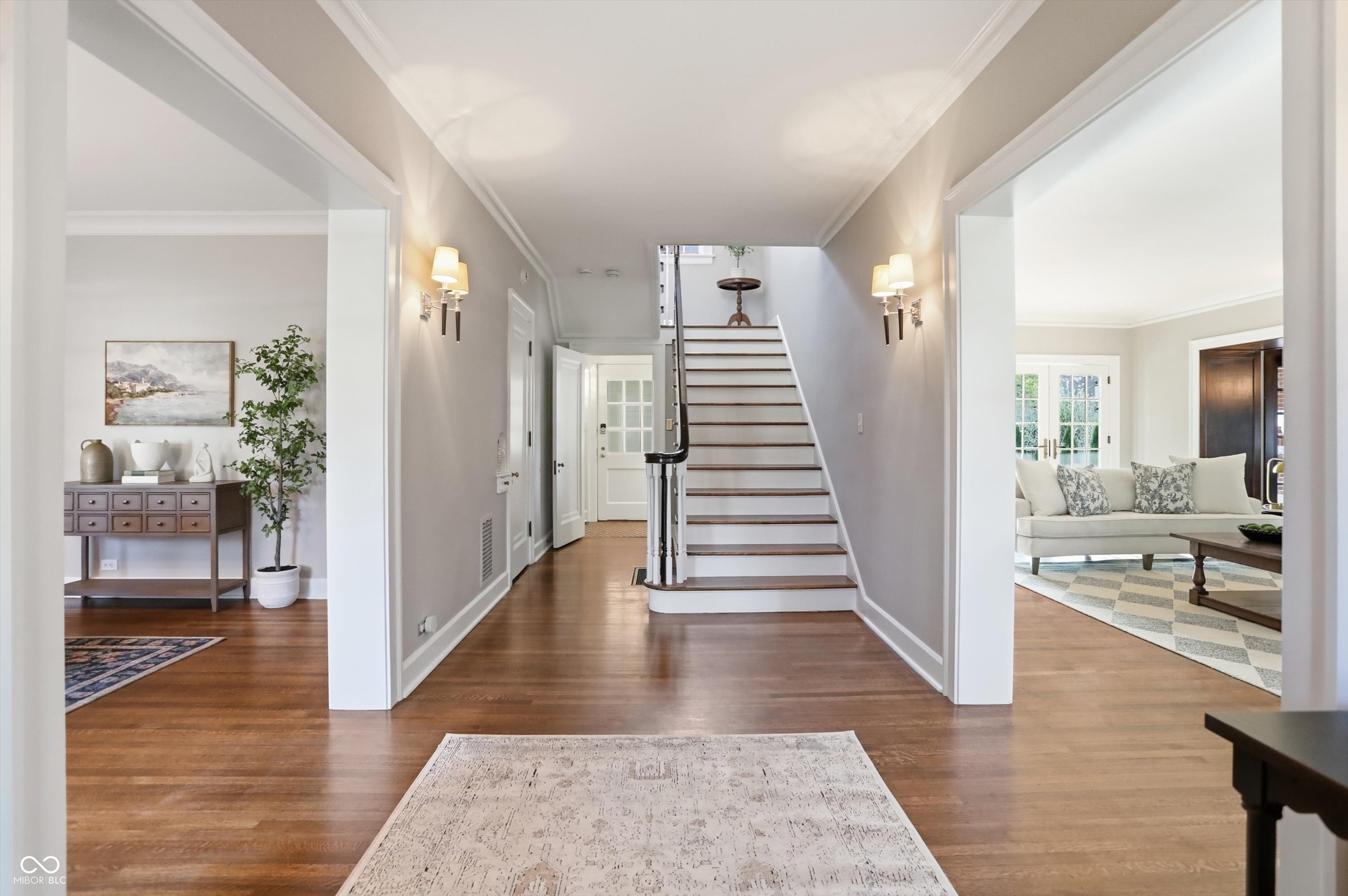 5273 N Illinois Street