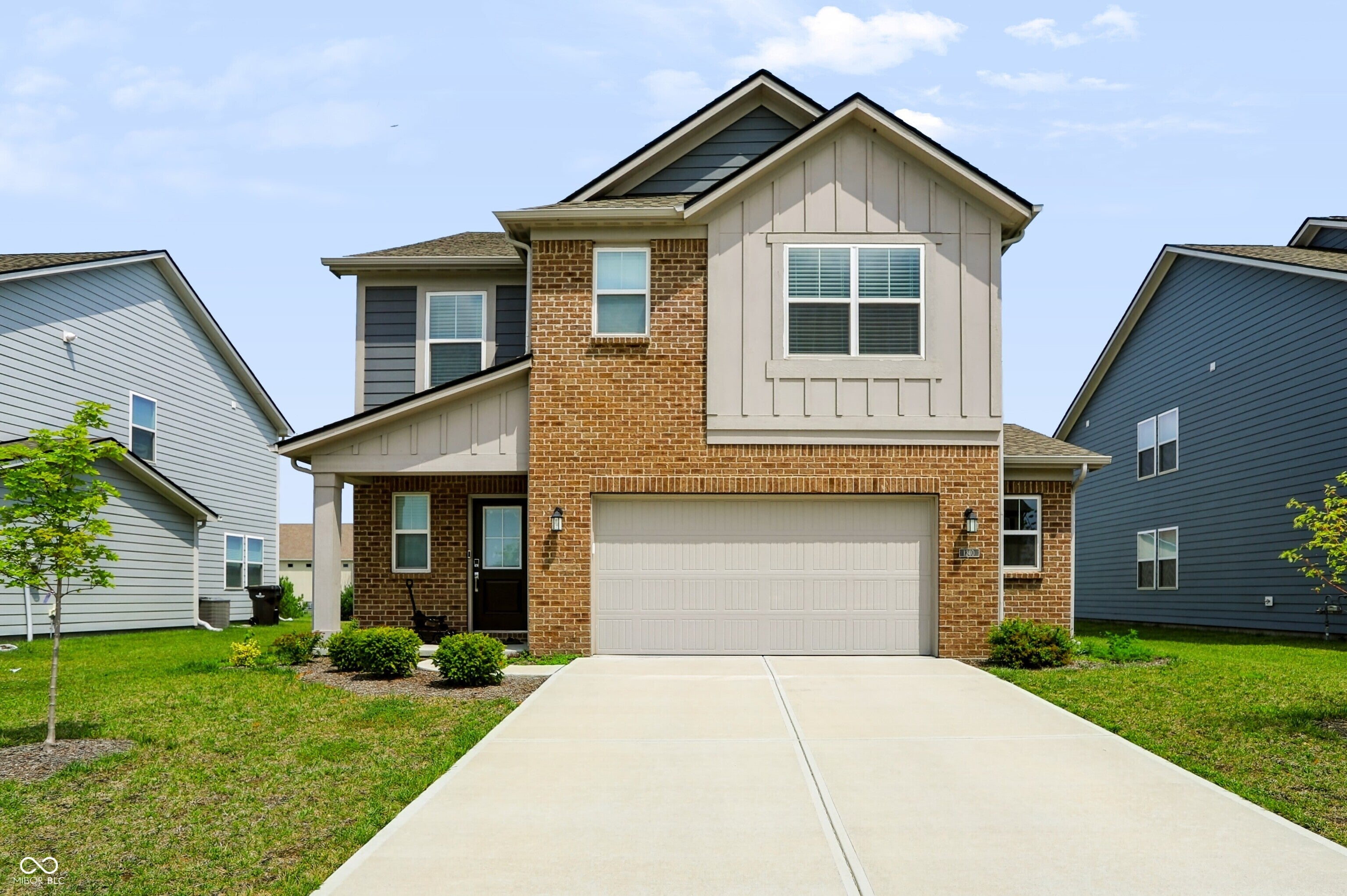1240 Patens Drive
