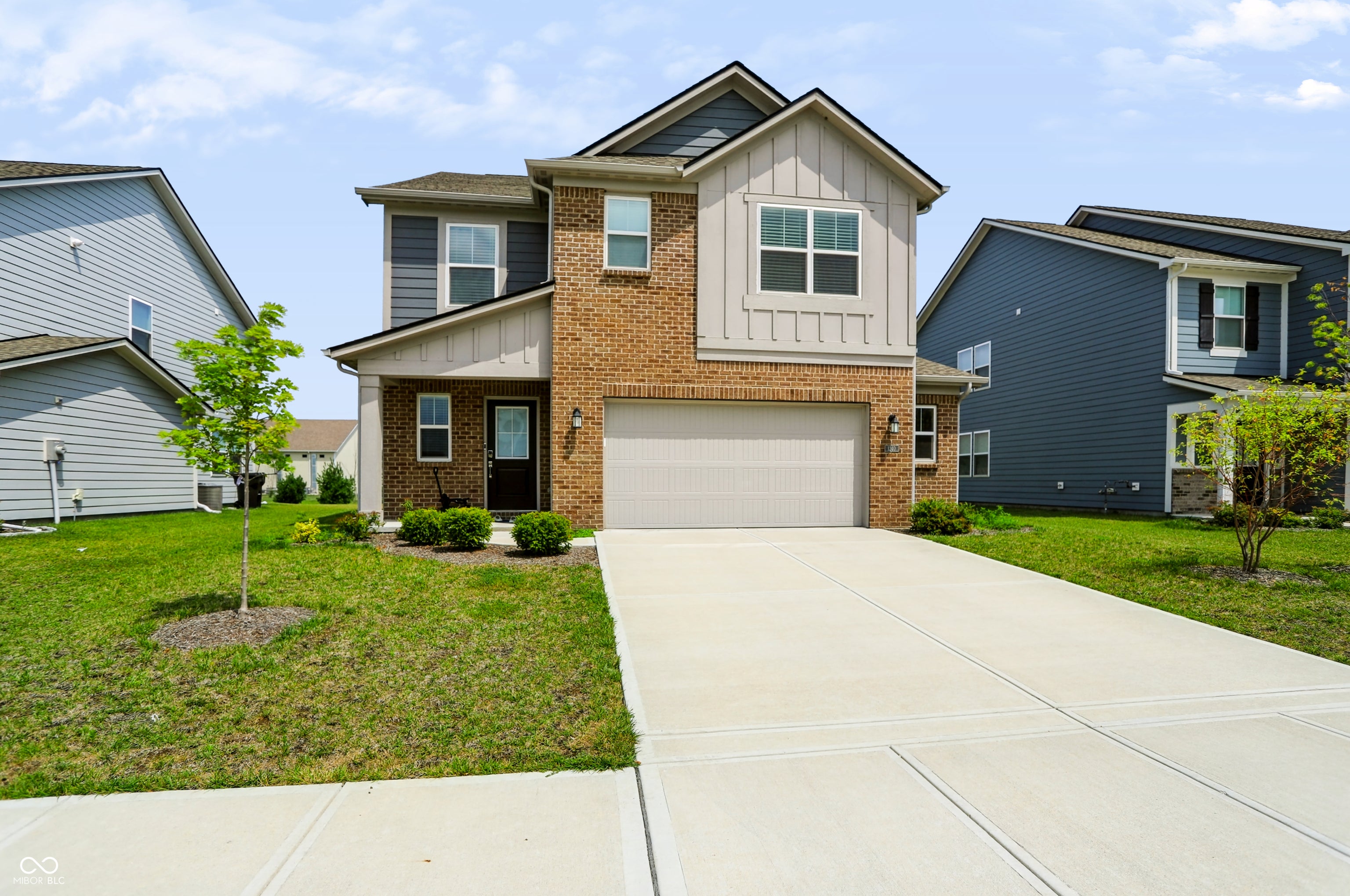 1240 Patens Drive