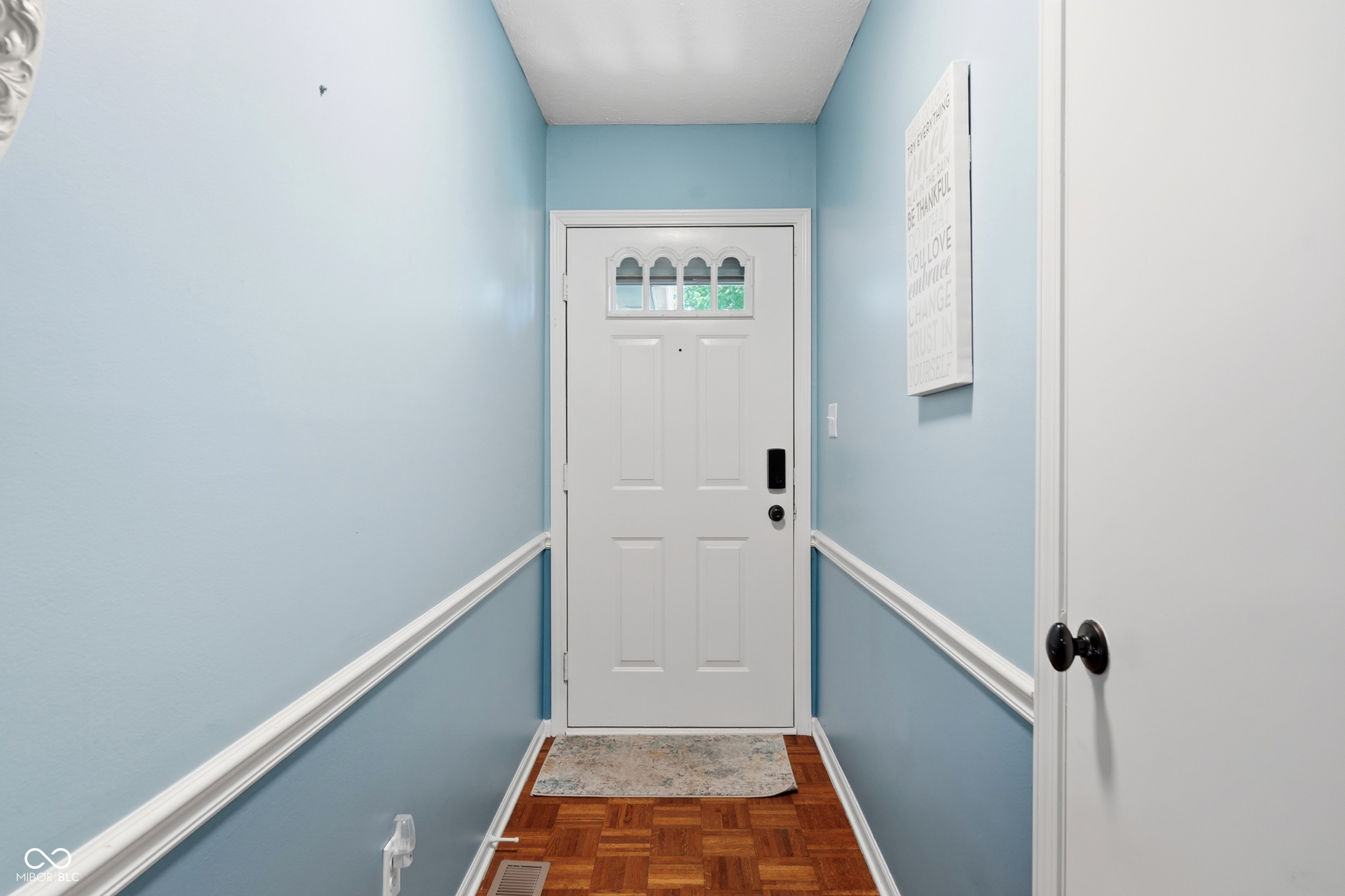 5238 Tamarisk Court
