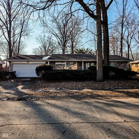 Photo of 8527 Skyway Drive, Indianapolis, IN 46219 (MLS # 22081203)