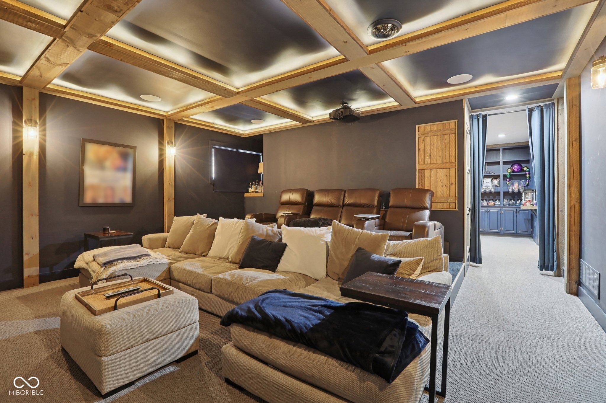 8815 Worthington Circle