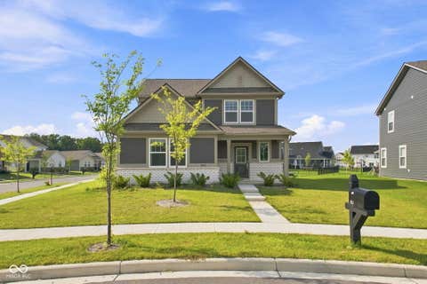 Photo of 523 Lincoln CIR W, Fortville, IN 46040 (MLS # 22118861)