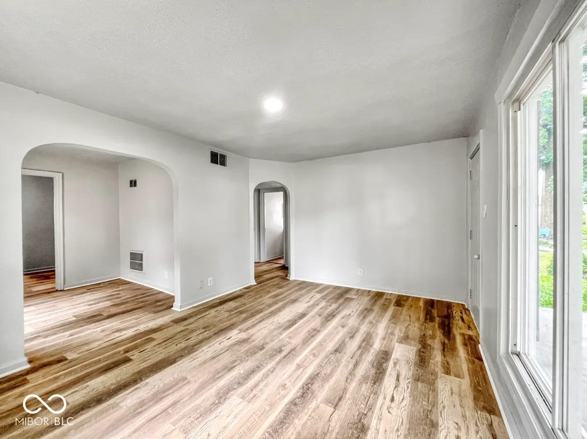 Indianapolis, Indiana 46205, United States, 3 Bedrooms Bedrooms, ,1 BathroomBathrooms,Residential,Active,155799