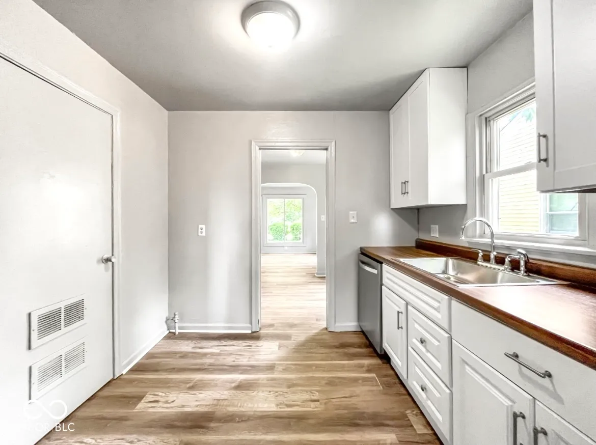 Indianapolis, Indiana 46205, United States, 3 Bedrooms Bedrooms, ,1 BathroomBathrooms,Residential,Active,155799