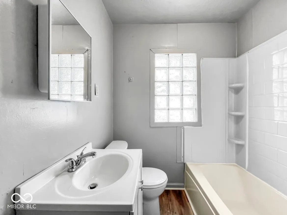 Indianapolis, Indiana 46205, United States, 3 Bedrooms Bedrooms, ,1 BathroomBathrooms,Residential,Active,155799