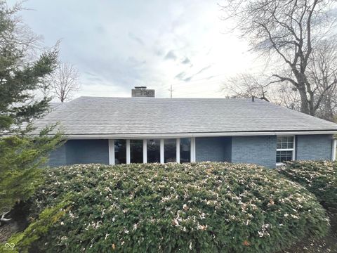 Photo of 1529 Martin Street, Indianapolis, IN 46227 (MLS # 22065819)