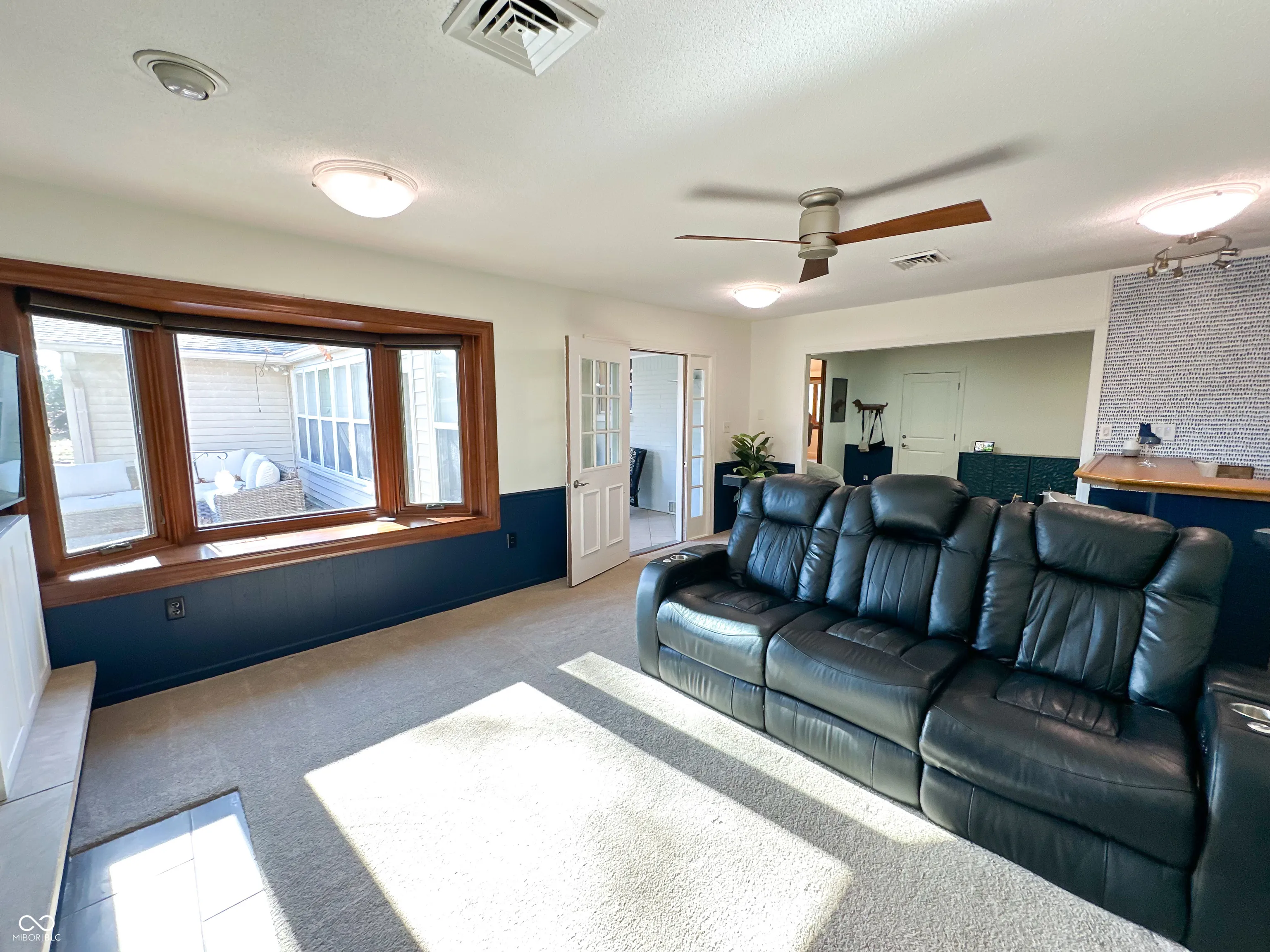 Zionsville, Indiana 46077, United States, 4 Bedrooms Bedrooms, ,2 BathroomsBathrooms,Residential,Active,249329