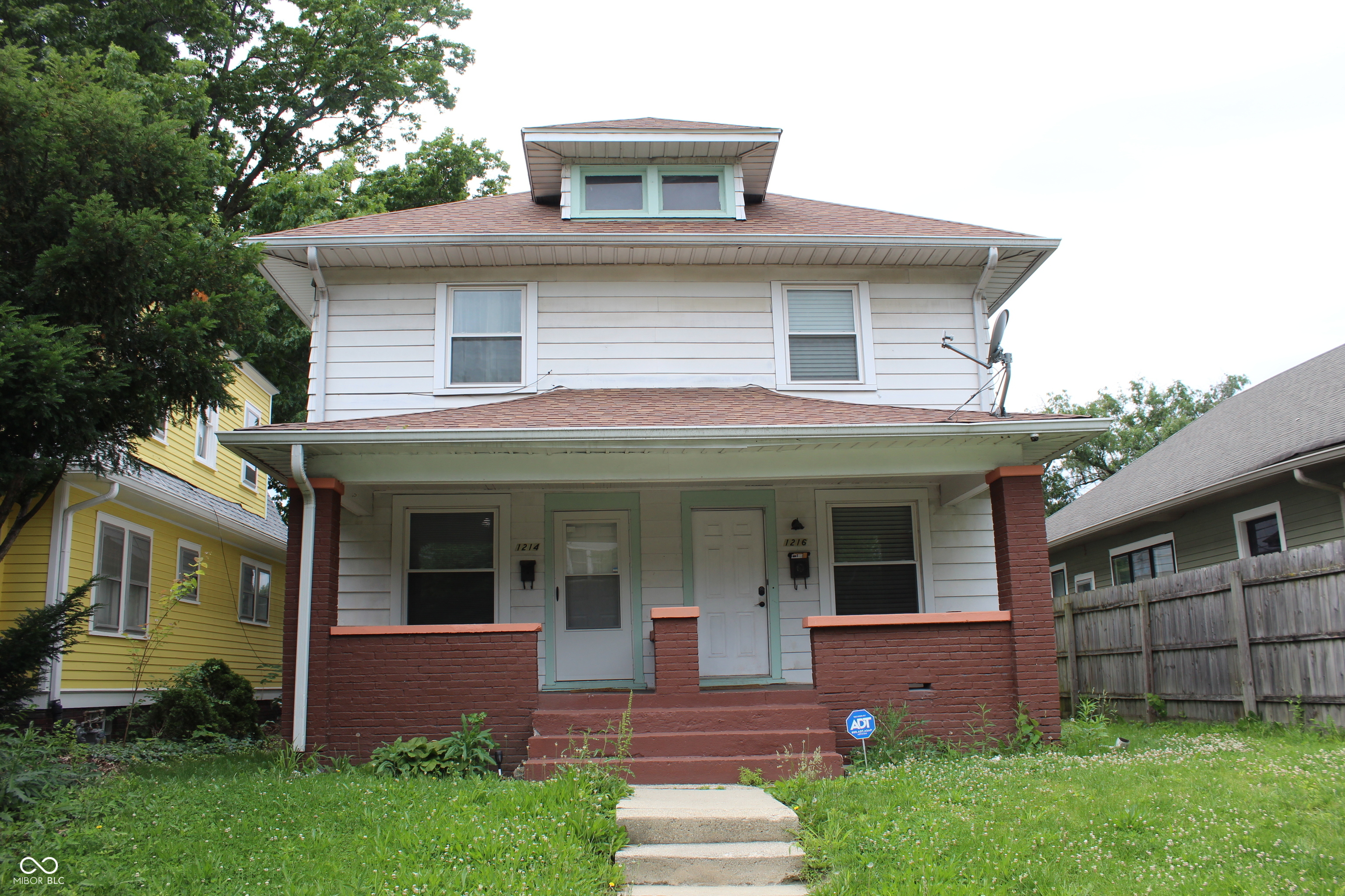 Photo 1 of 19 — 1216 N Oakland Avenue, Indianapolis, IN 46201