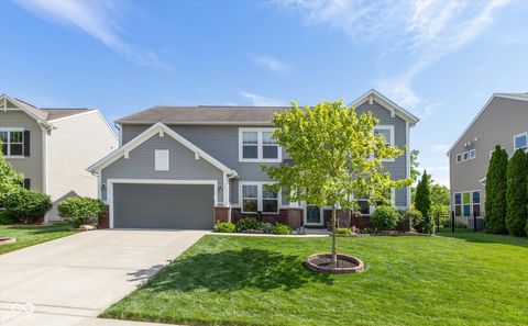 Photo of 1225 Old Vines Trail, Greenwood, IN 46143 (MLS # 22103709)