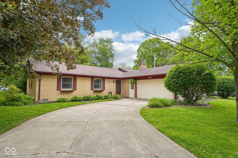 Photo of 1206 N Woodward Street, Lapel, IN 46051 (MLS # 22103379)