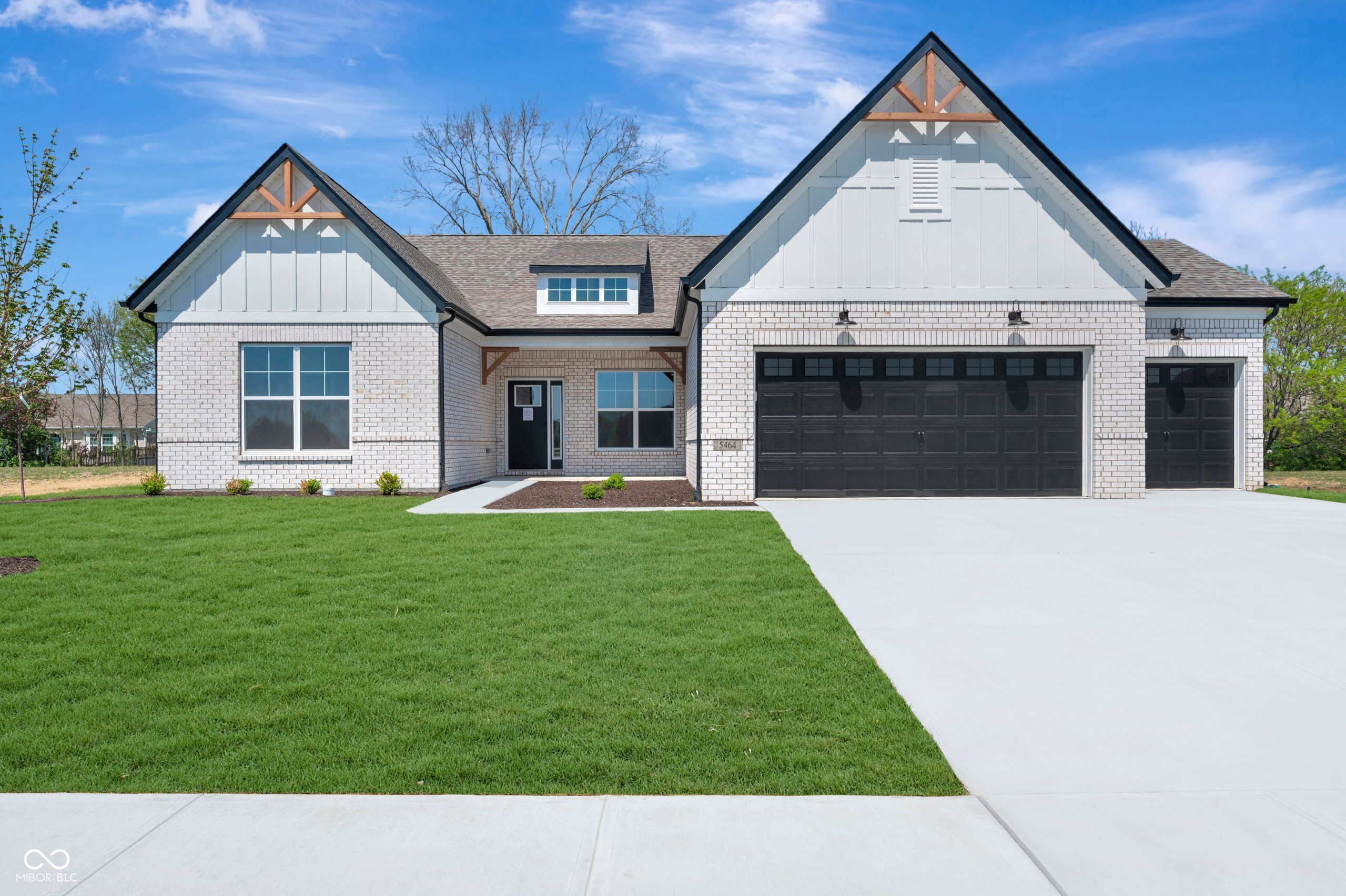 5464 W Tilden Drive