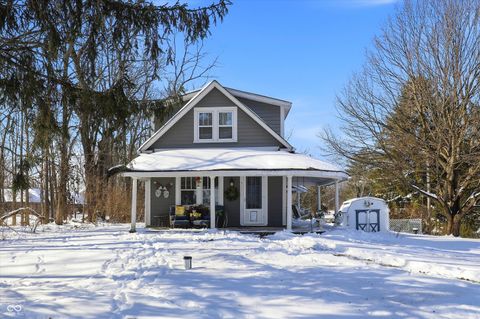 Photo of 1120 S Jacobi Road, Greenfield, IN 46140 (MLS # 22082131)