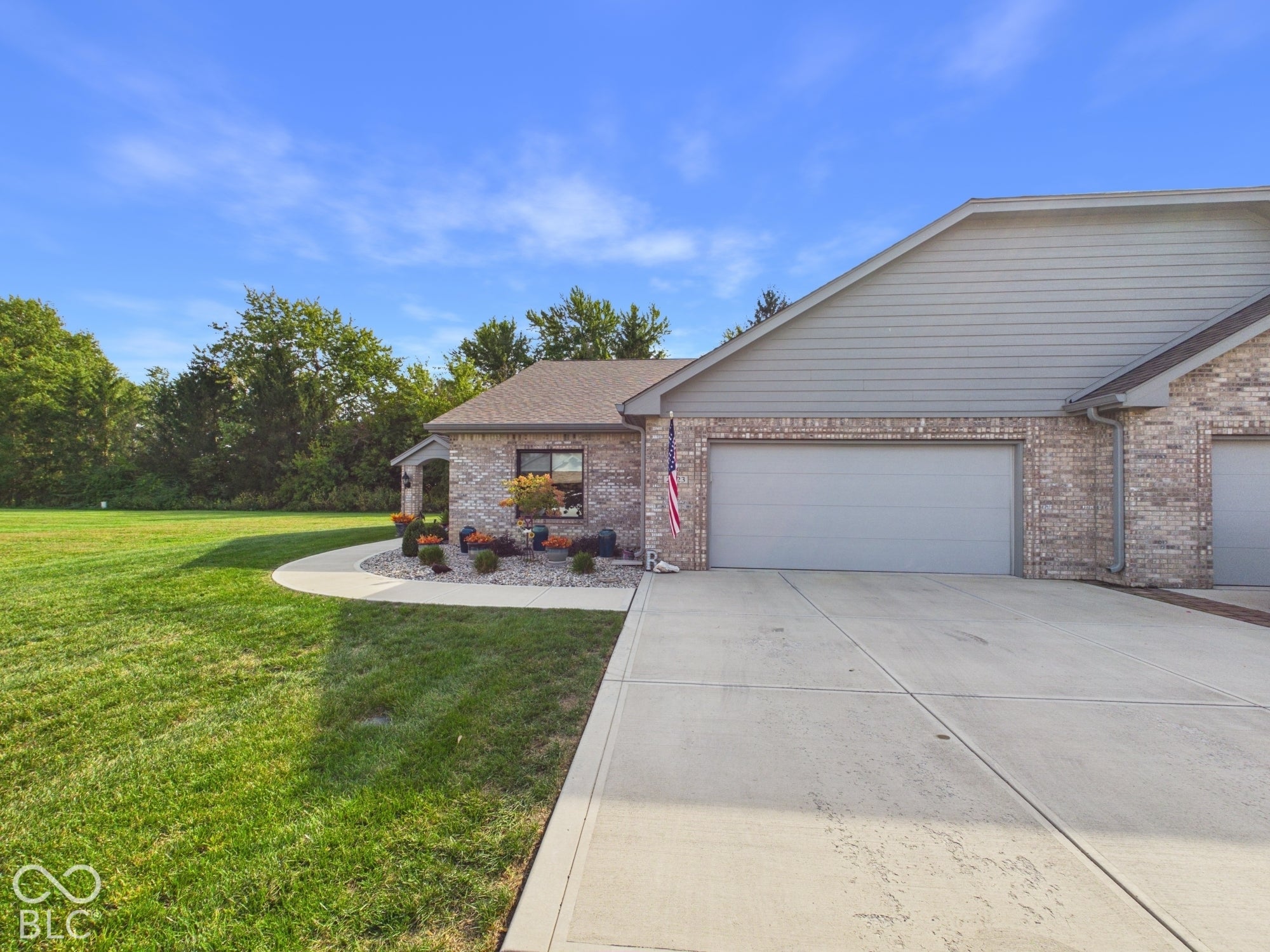 2323 Mimosa Lane