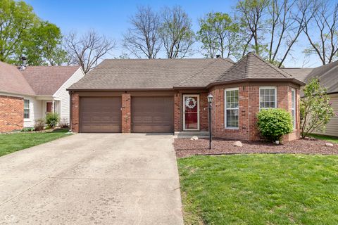 Photo of 9760 River Oak Lane E, Fishers, IN 46038 (MLS # 22095578)
