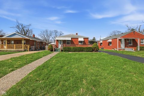 Photo of 456 S Catherwood Avenue, Indianapolis, IN 46219 (MLS # 22091112)