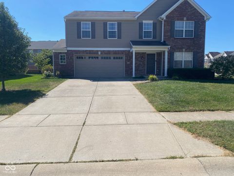 Photo of 5415 Misthaven Lane, Greenwood, IN 46143 (MLS # 22085612)