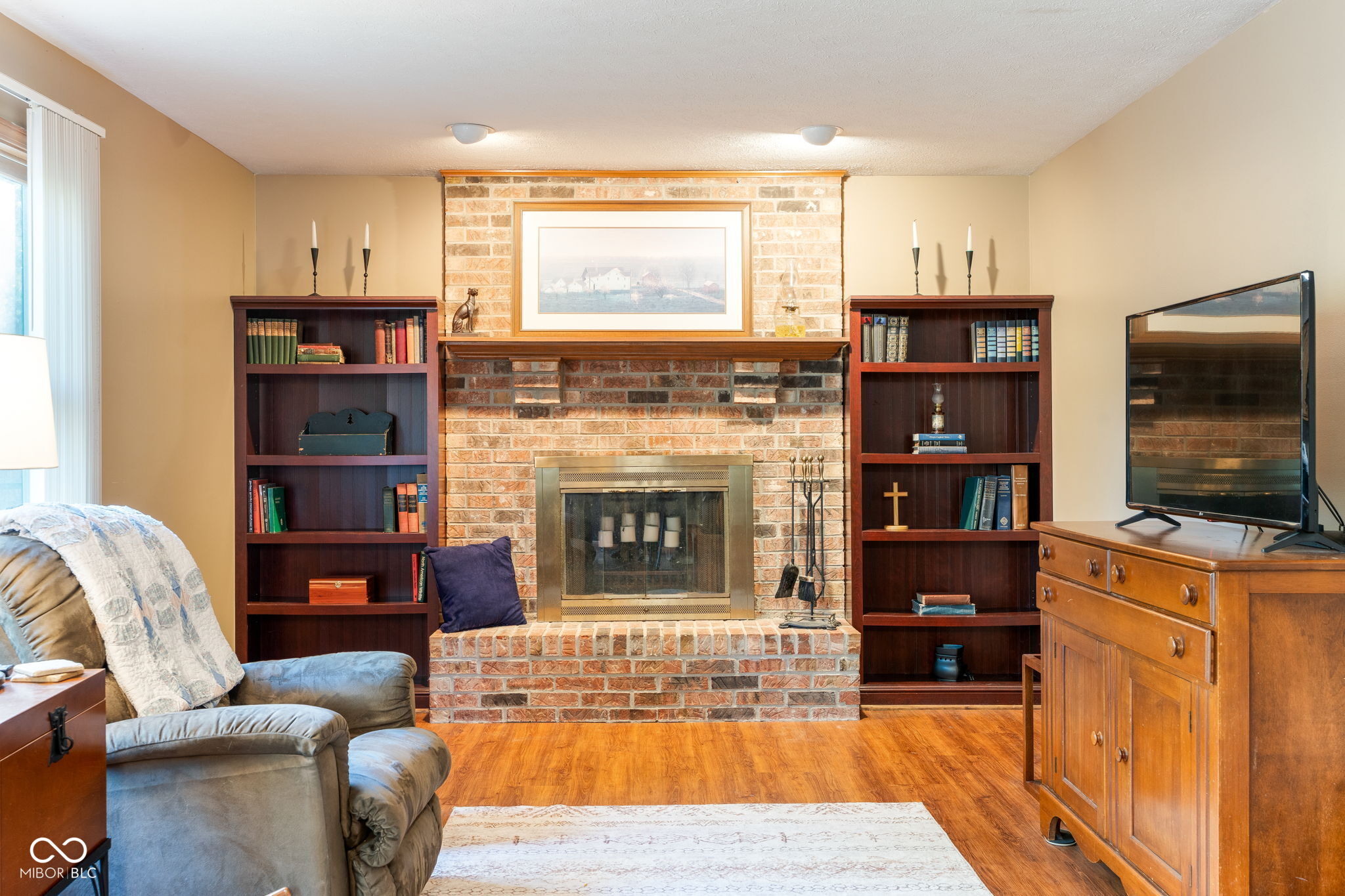 7694 Prairieview Drive