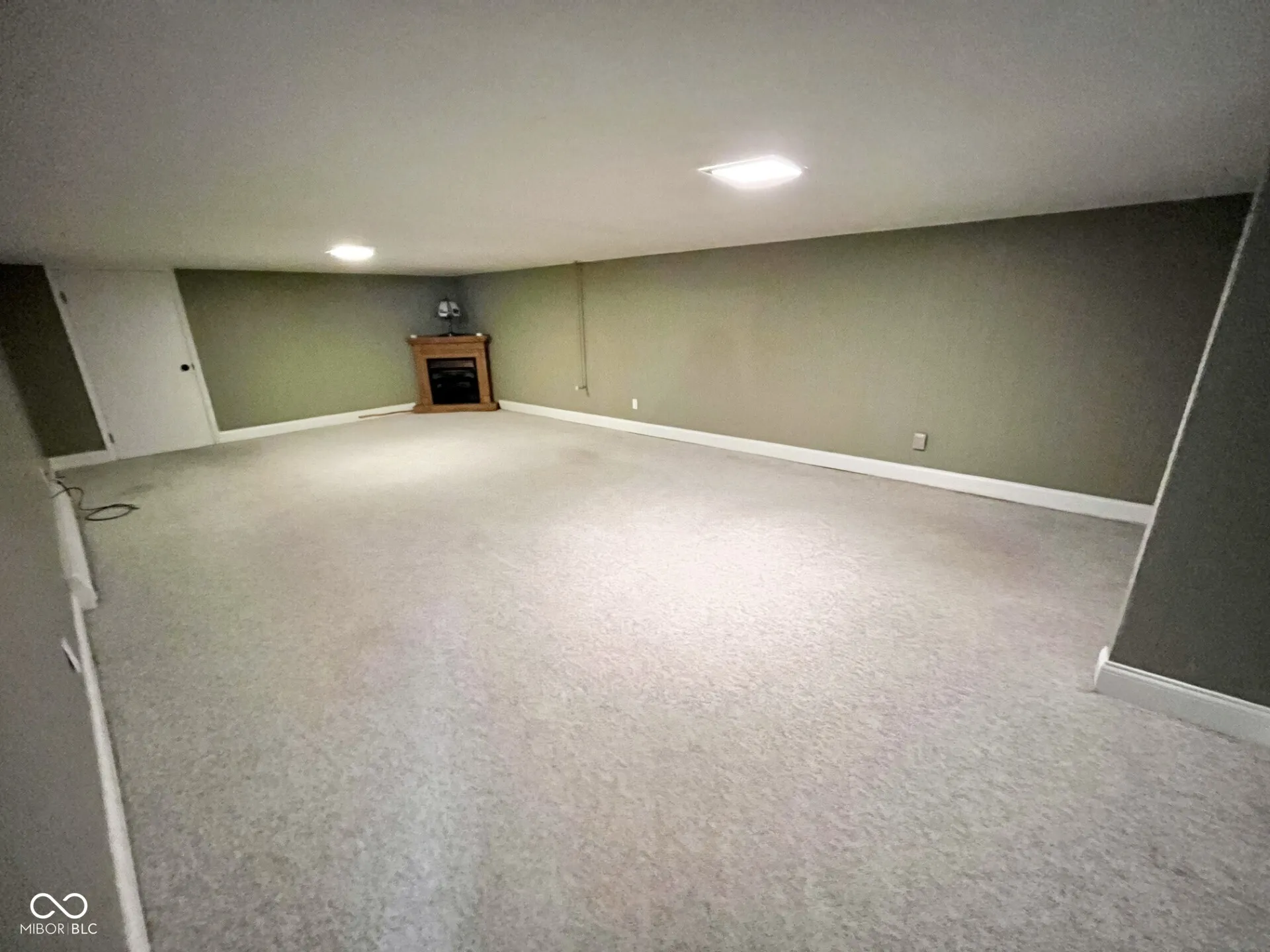 Seymour, Indiana 47274, United States, 3 Bedrooms Bedrooms, ,2 BathroomsBathrooms,Residential,Active,76593