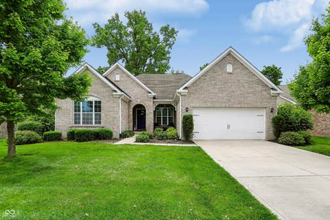 Photo of 7161 W Mayer Drive, Greenfield, IN 46140 (MLS # 22104428)