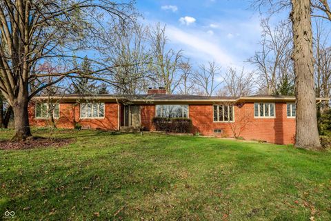 Photo of 10712 Wildwood Drive, Fishers, IN 46037 (MLS # 22092813)