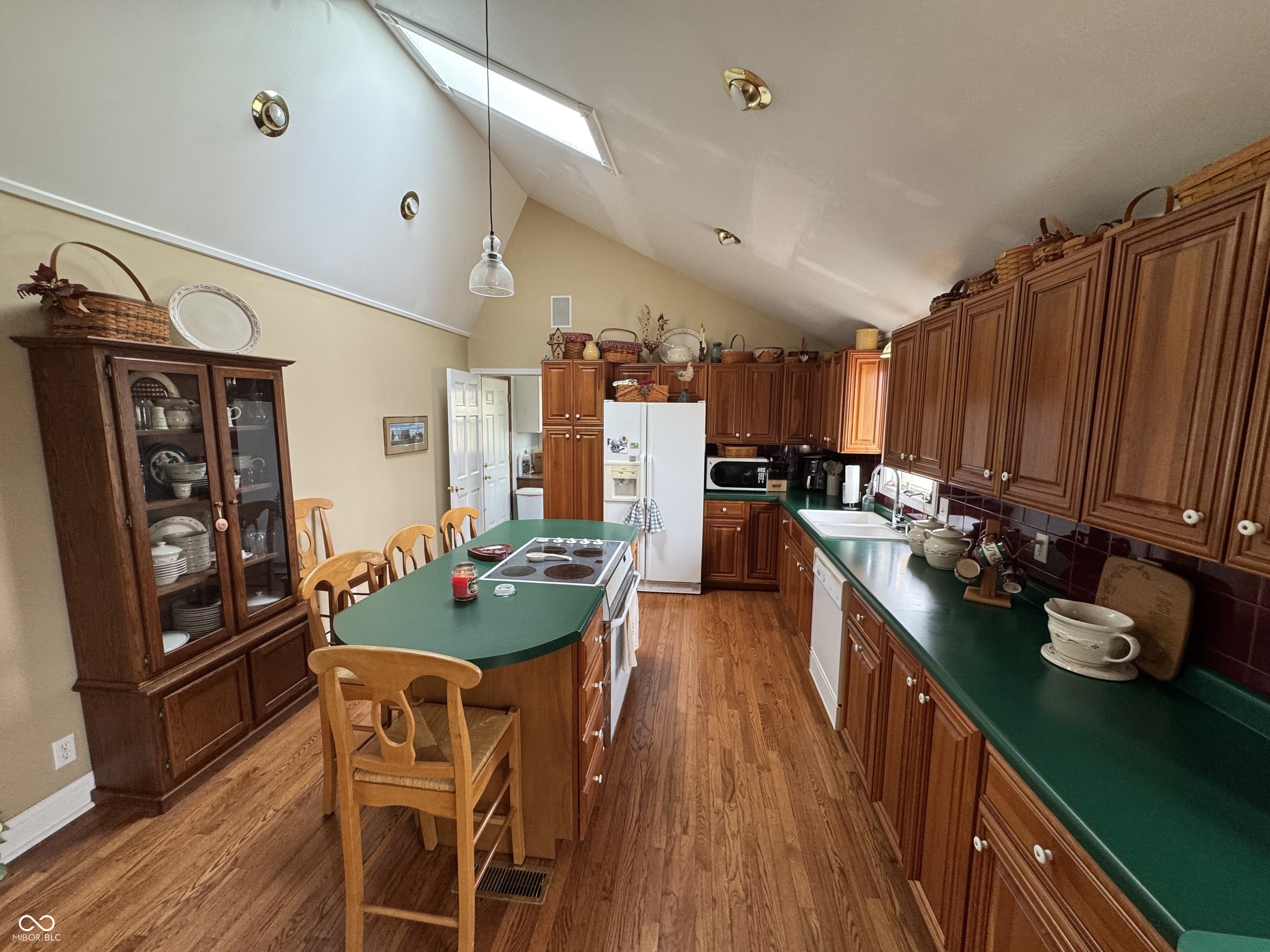 10090 N State Road 75 Highway