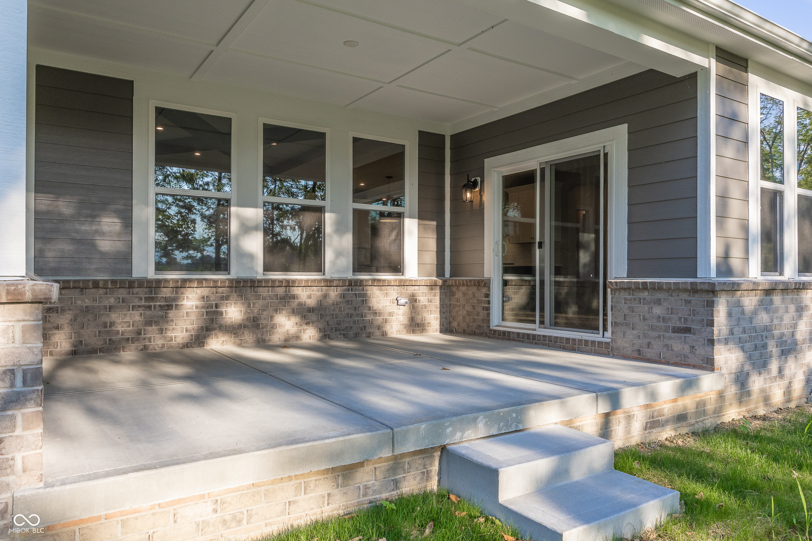 9437 Dogwood Drive