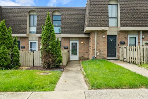7334 Country Brook Drive Indianapolis IN 46260