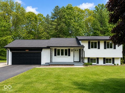 Photo of 10307 S Orchard Park Drive S, Carmel, IN 46280 (MLS # 22102190)