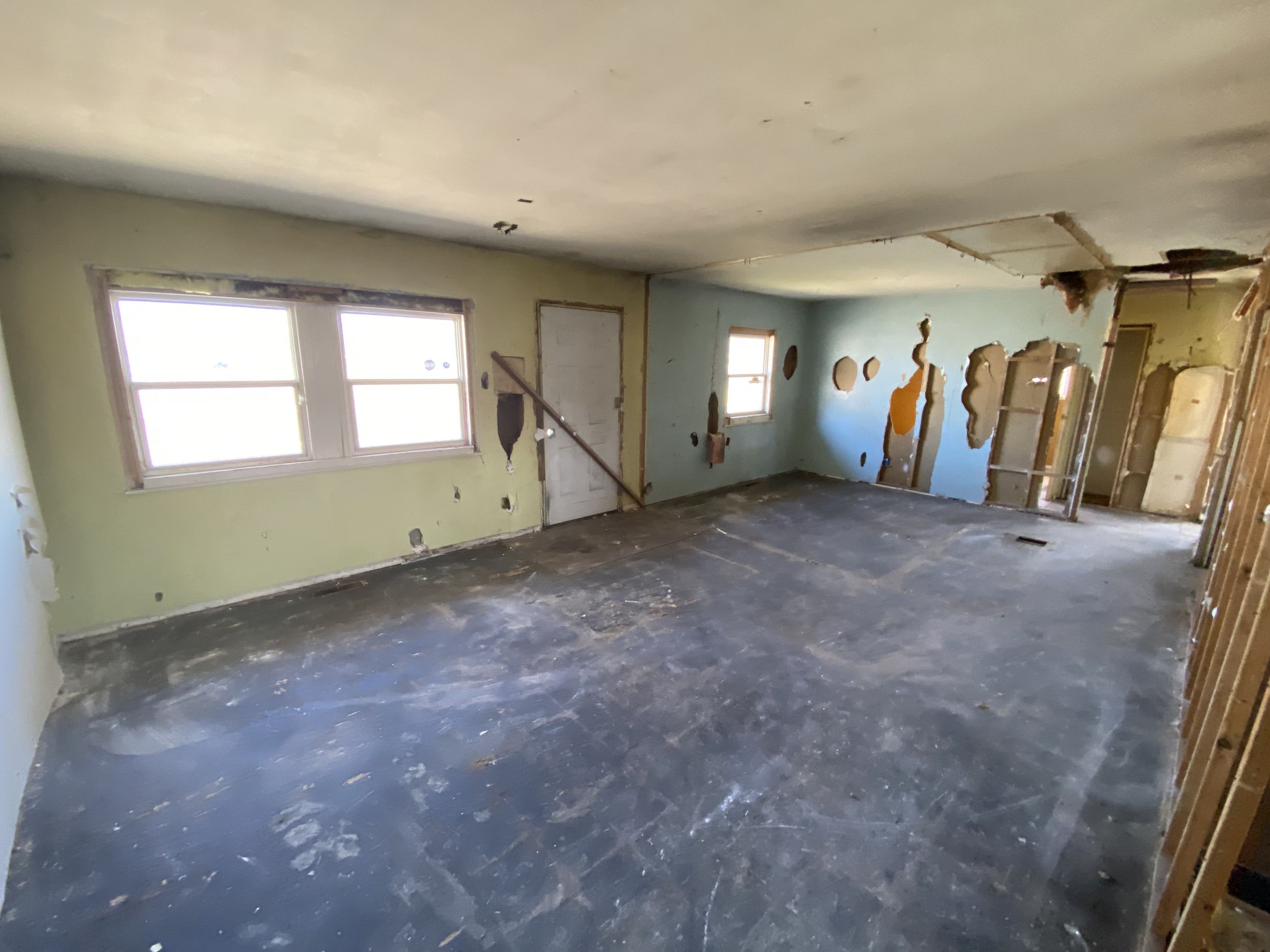 Photo 8 of 9 of 5407 Wea Drive house