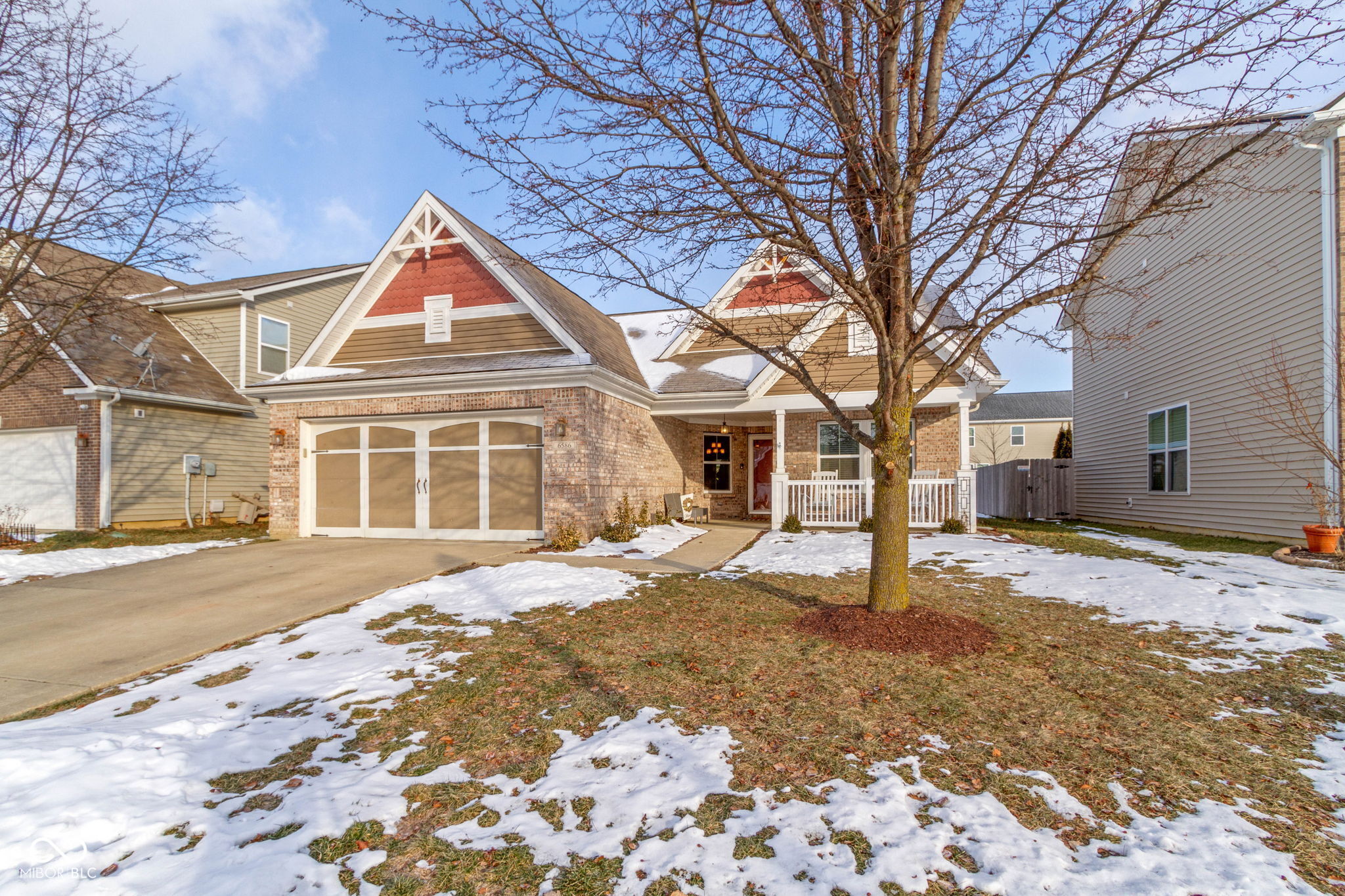 6586 W Winding Bend
