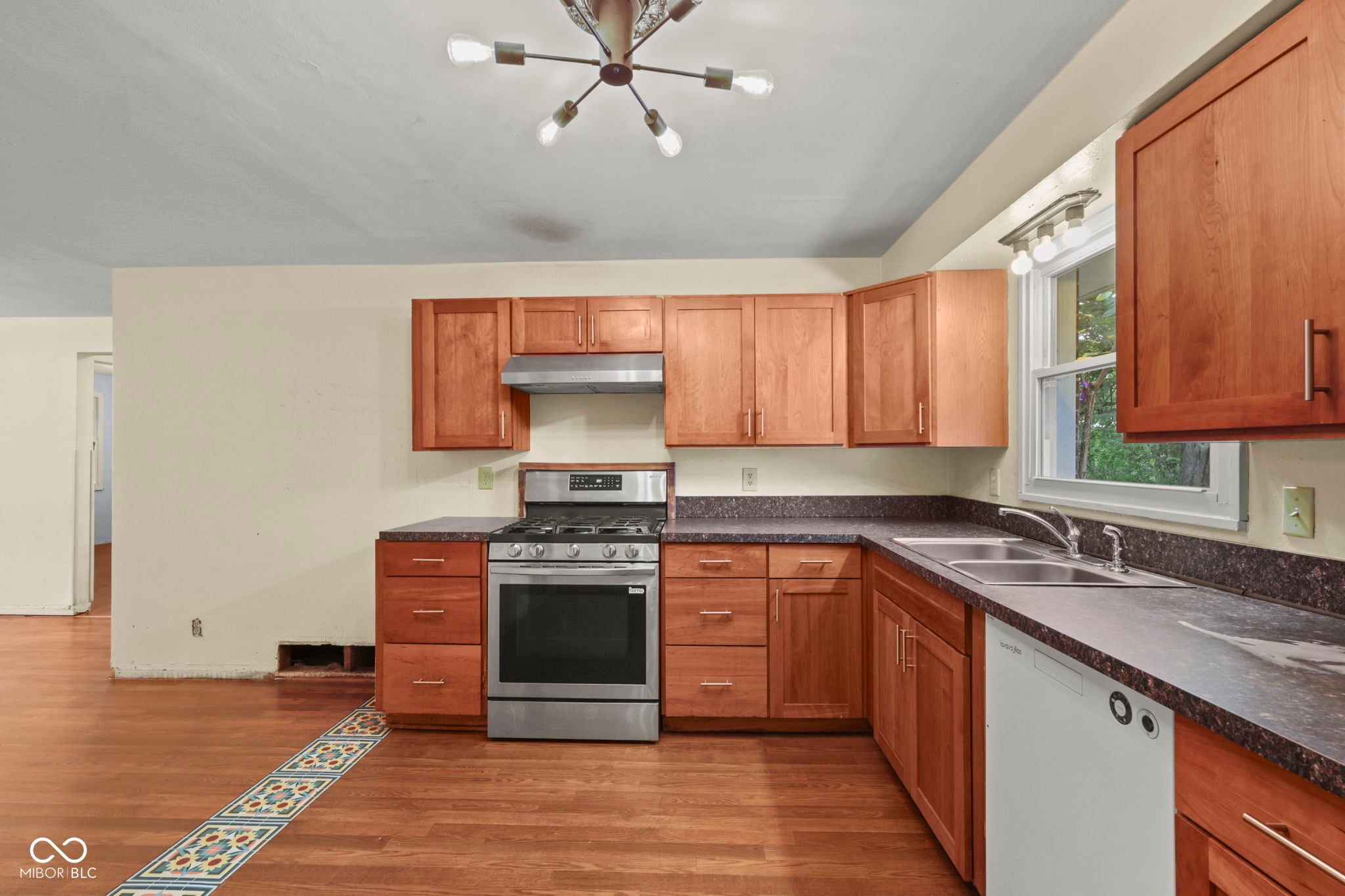 4646 Woodland Drive