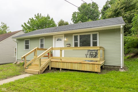 Photo of 511 Tinsley Avenue, Crawfordsville, IN 47933 (MLS # 22120838)