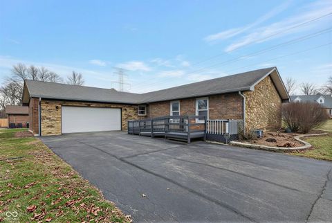 Photo of 477 S Restin Road, Greenwood, IN 46142 (MLS # 22083087)