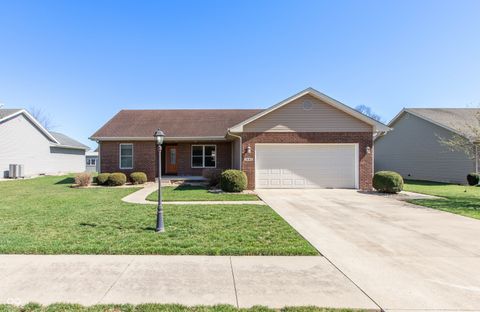 Photo of 3445 Elizabeths Way Way, Seymour, IN 47247 (MLS # 22089017)