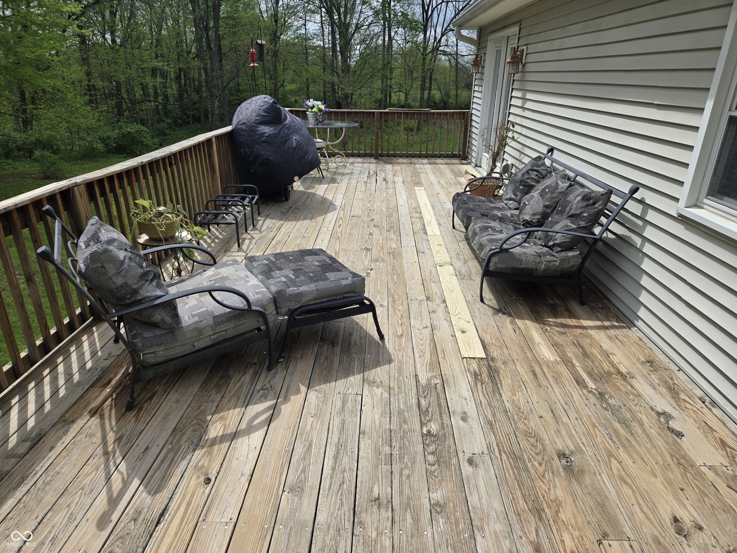 8271 W County Road 700 N