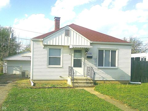 Photo of 5438 E 20th Street, Indianapolis, IN 46218 (MLS # 22095971)