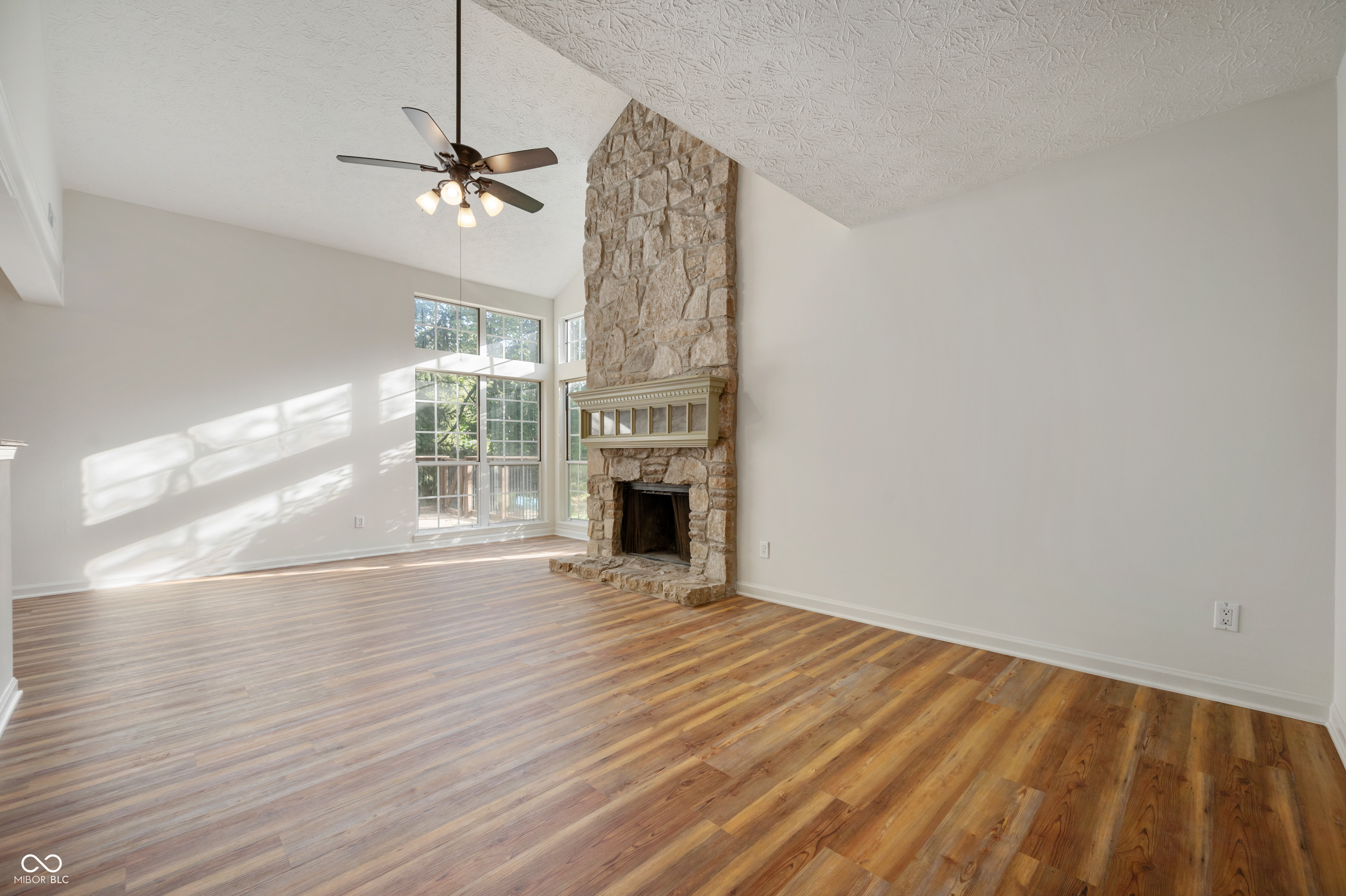 9584 Bay Vista E Drive E