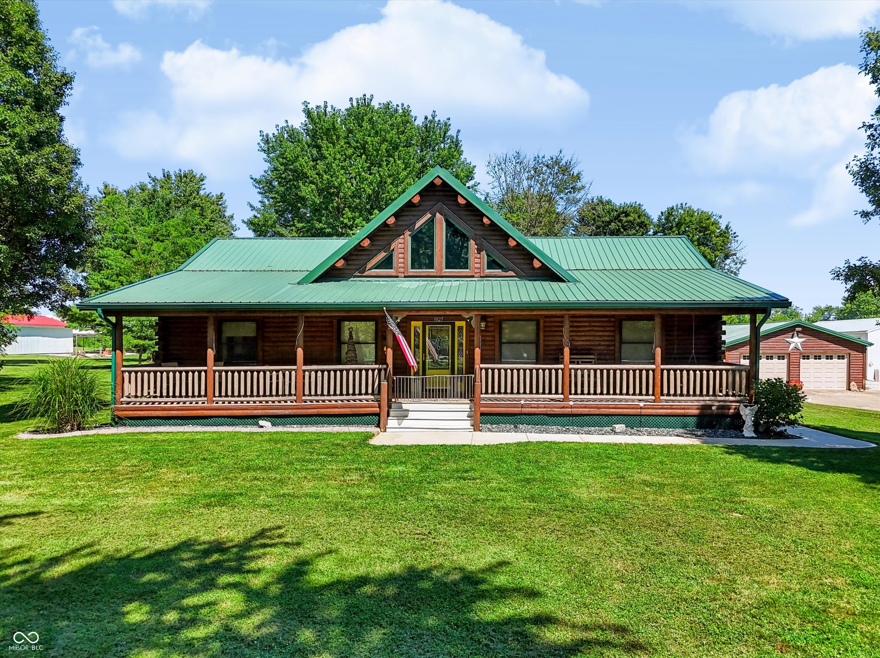Photo 1 of 113 — 9825 S County Road 100 E, Clayton, IN 46118