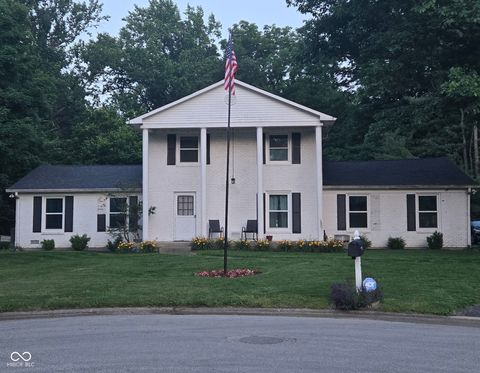 Photo of 8901 Black Hawk Lane, Indianapolis, IN 46234 (MLS # 22097833)