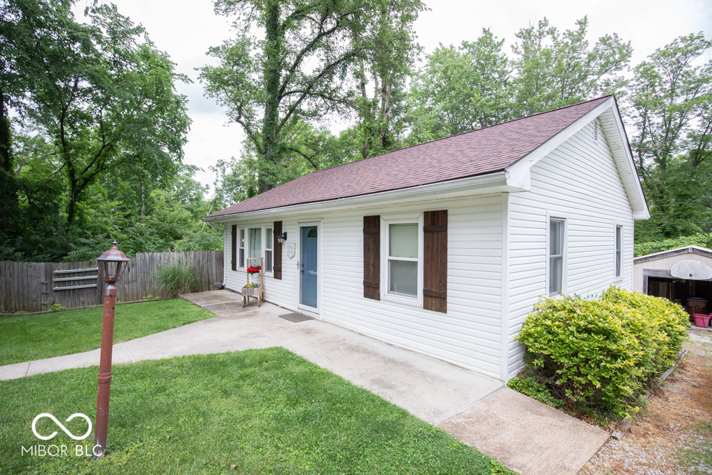 458 Longview Terrace