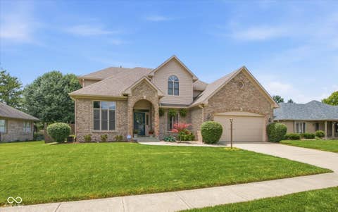 Photo of 7814 Santolina Drive, Indianapolis, IN 46237 (MLS # 22107134)