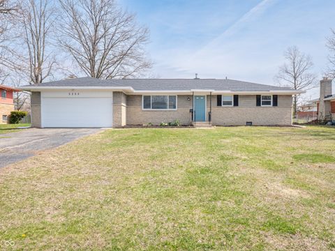 Photo of 5355 N Kenmore Road, Indianapolis, IN 46226 (MLS # 22090194)