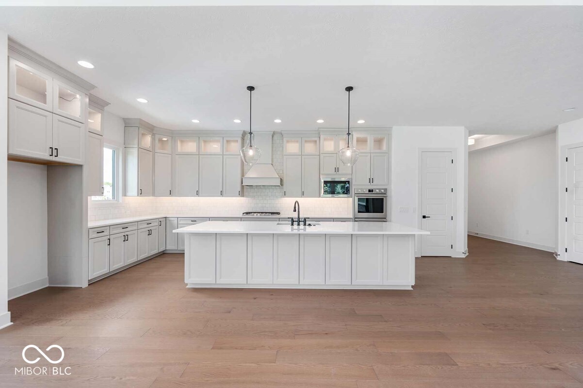 19784 Chatsworth Boulevard